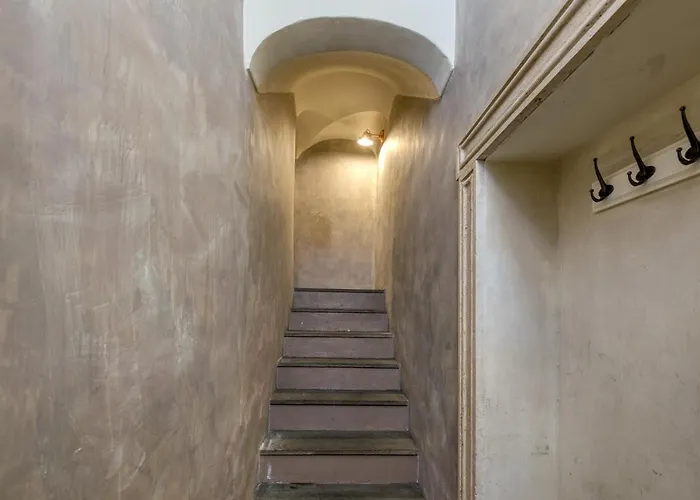 Exclusive 3br With View Over Campo De Fiori Irex דירה