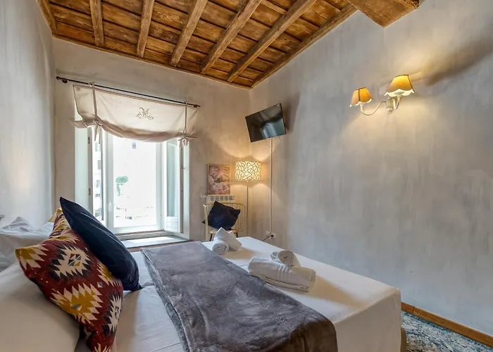 דירה Exclusive 3br With View Over Campo De Fiori Irex רומא