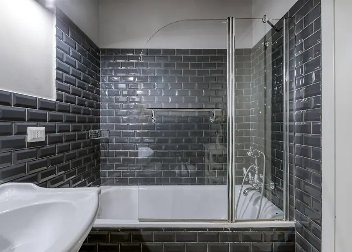 Exclusive 3br With View Over Campo De Fiori Irex *