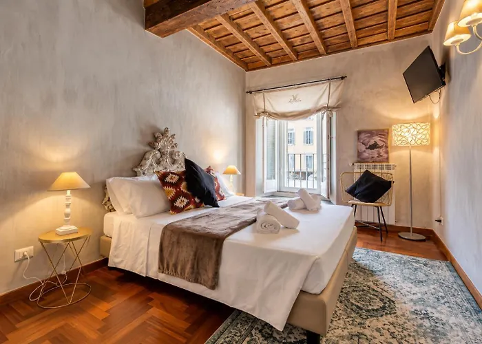 Exclusive 3br With View Over Campo De Fiori Irex דירה